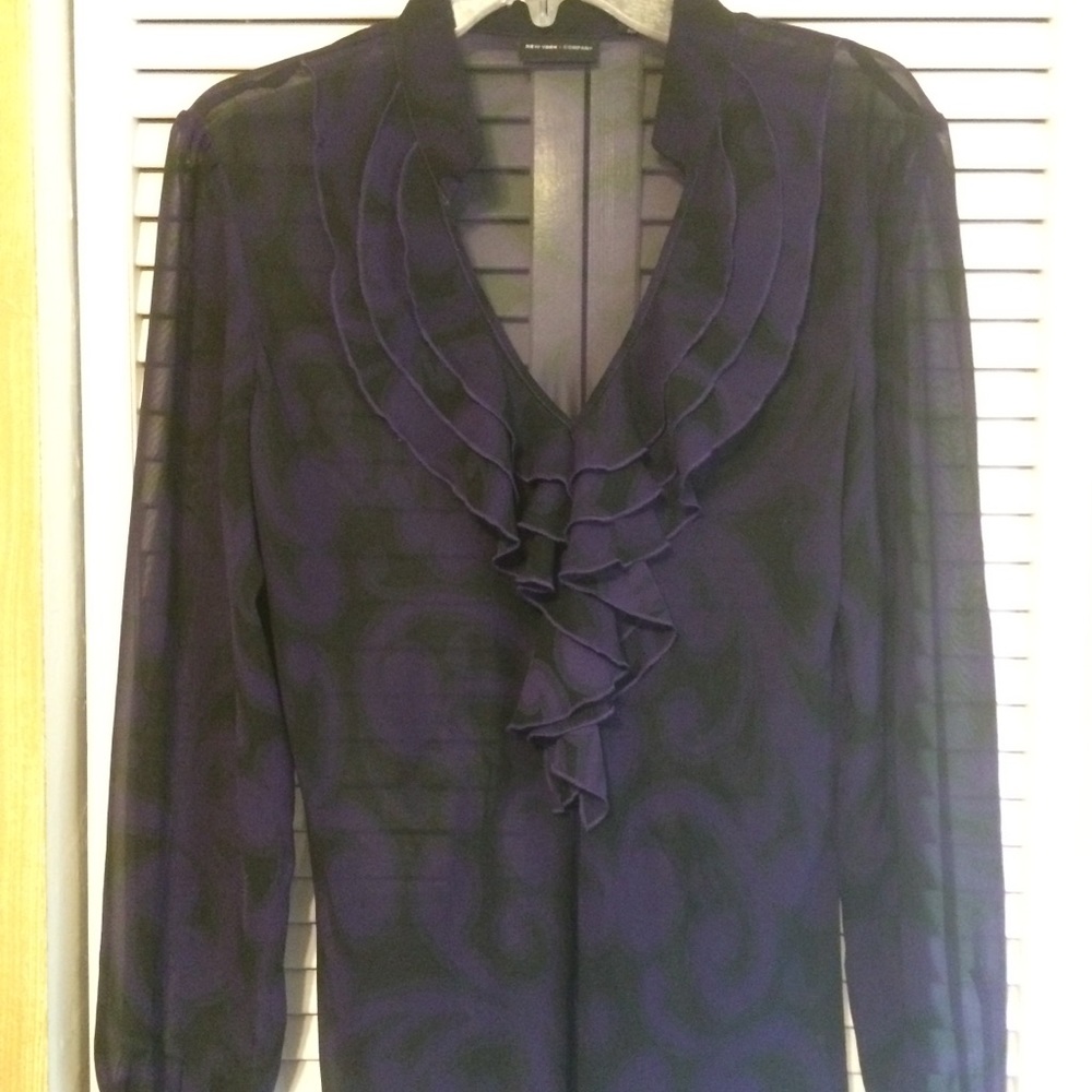 NY & Co sheer top in purple and black sz 14